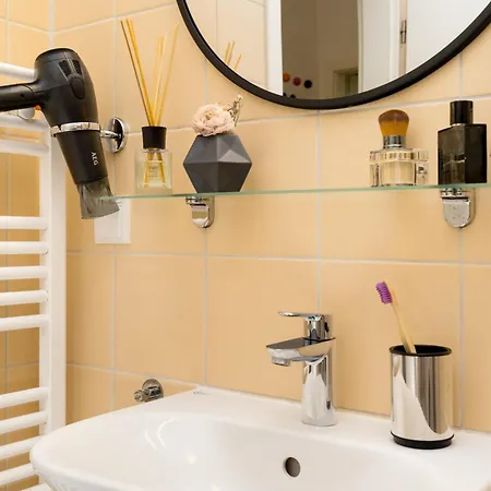 Apart Otel Bensimon Prenzlauer Berg 4*