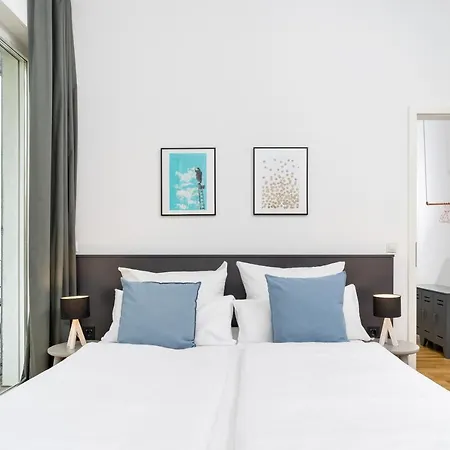 Aparthotel Bensimon Prenzlauer Berg 4*